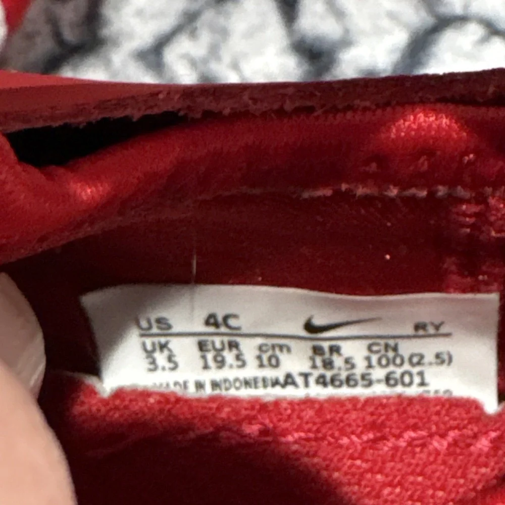 Nike Flex Runner Red White Slip-On Athletic Shoes Size 4C AT4665-601
